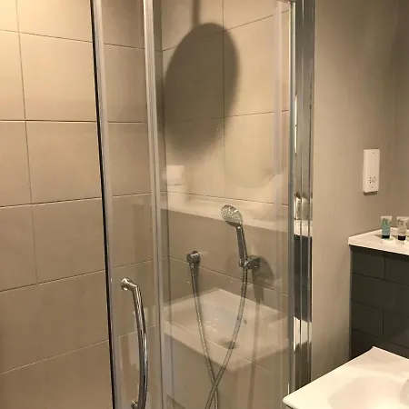 Quality - No Deposit Apartamento *